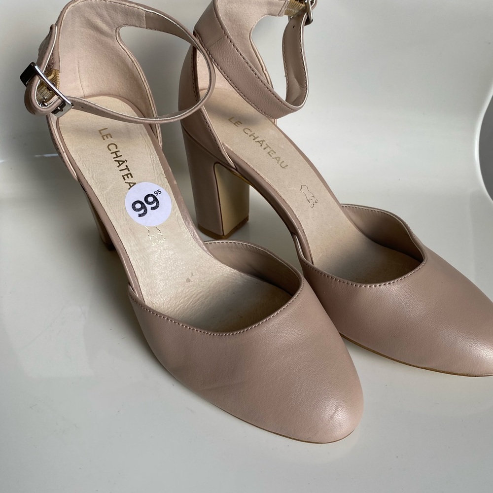 Le Chateau Nude Almond Toe Ankle Strap Heels - New - Size 37